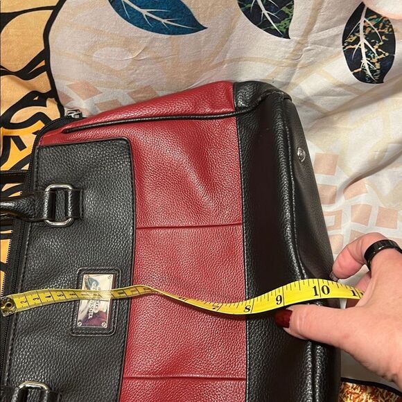 Tignanello Red Leather Social Status Medium Satchel - Picture 14 of 16